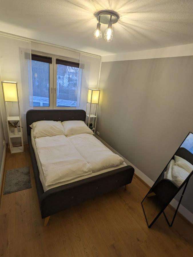 Bis Zu 6 Personen, Bahnhofs- & Zentrumsnah, Suedheide, Netflix Und Ps4 Celle Esterno foto